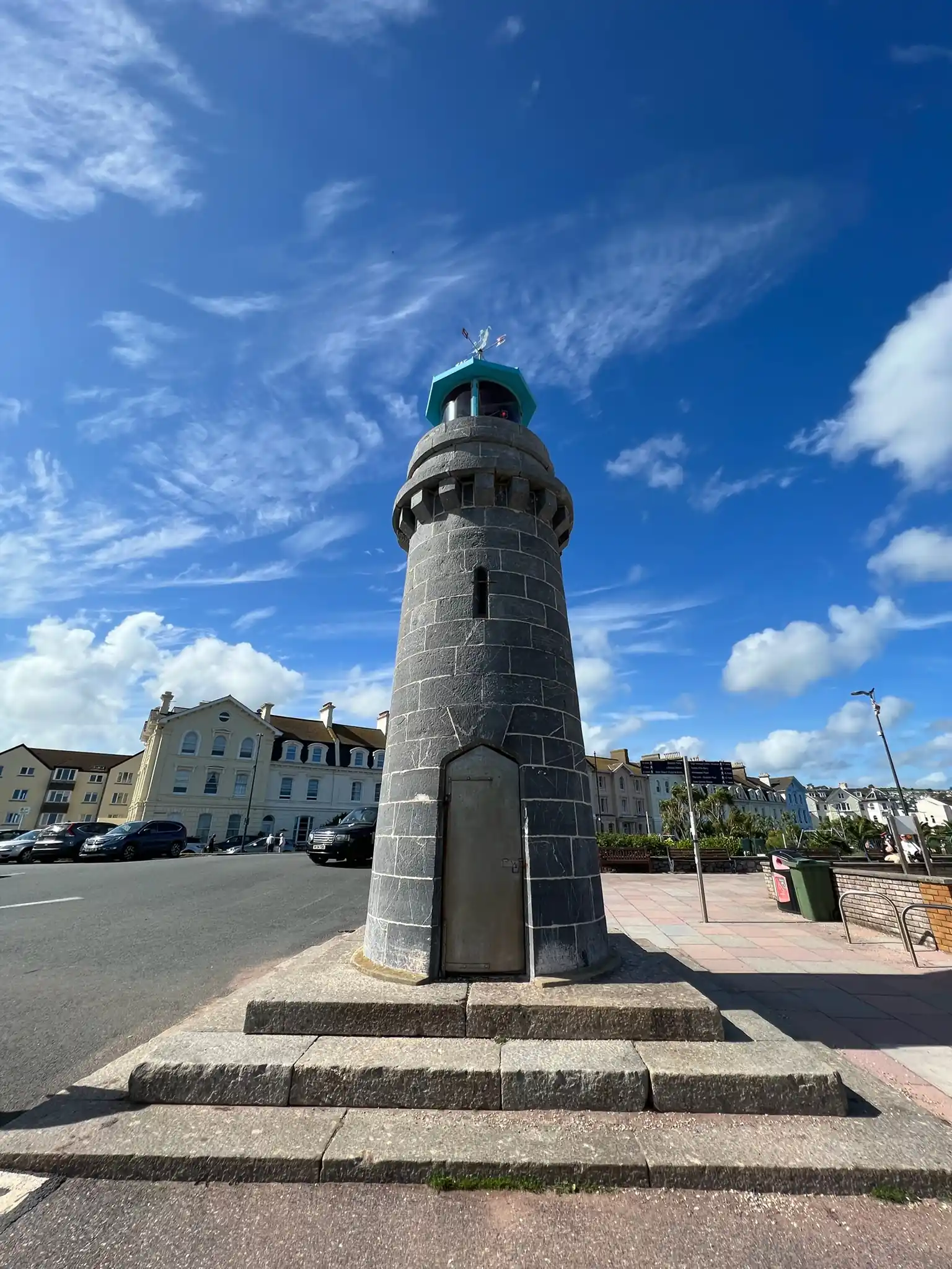 Vertical photo of Teignmouth Lighthouse.